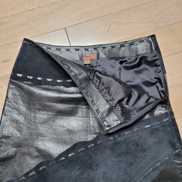 Vintage Y2K Danier black leather and suede asymmetrical midi skirt size 2 - Picture 7 of 15